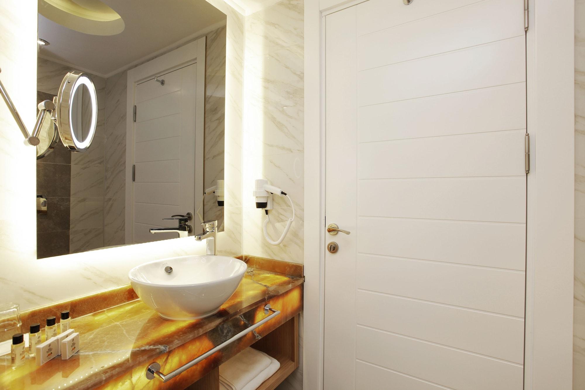 Kleopatra Suit Hotel (Adults Only) Αλάνια Εξωτερικό φωτογραφία